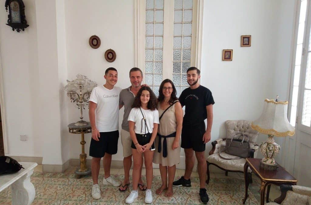 Papachristos family, a Greek Family. One of the largest families we?ve ever had, always with a plan, eager to learn and know from Cuban culture.